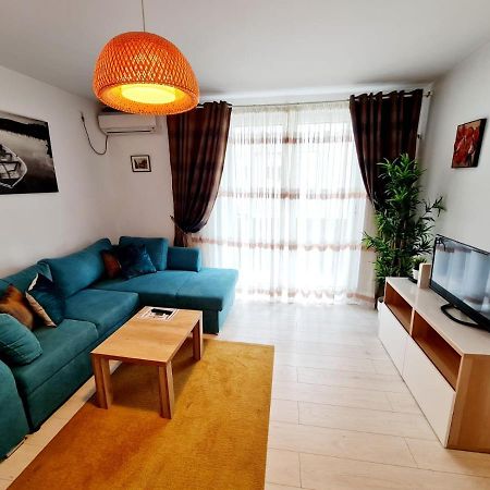 Downtown, Ideal For Longer Stays, Family Friendly Apartment - Nb73A Bukarest Exterior foto