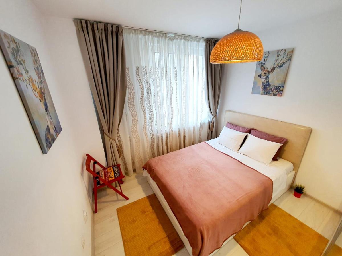 Downtown, Ideal For Longer Stays, Family Friendly Apartment - Nb73A Bukarest Exterior foto